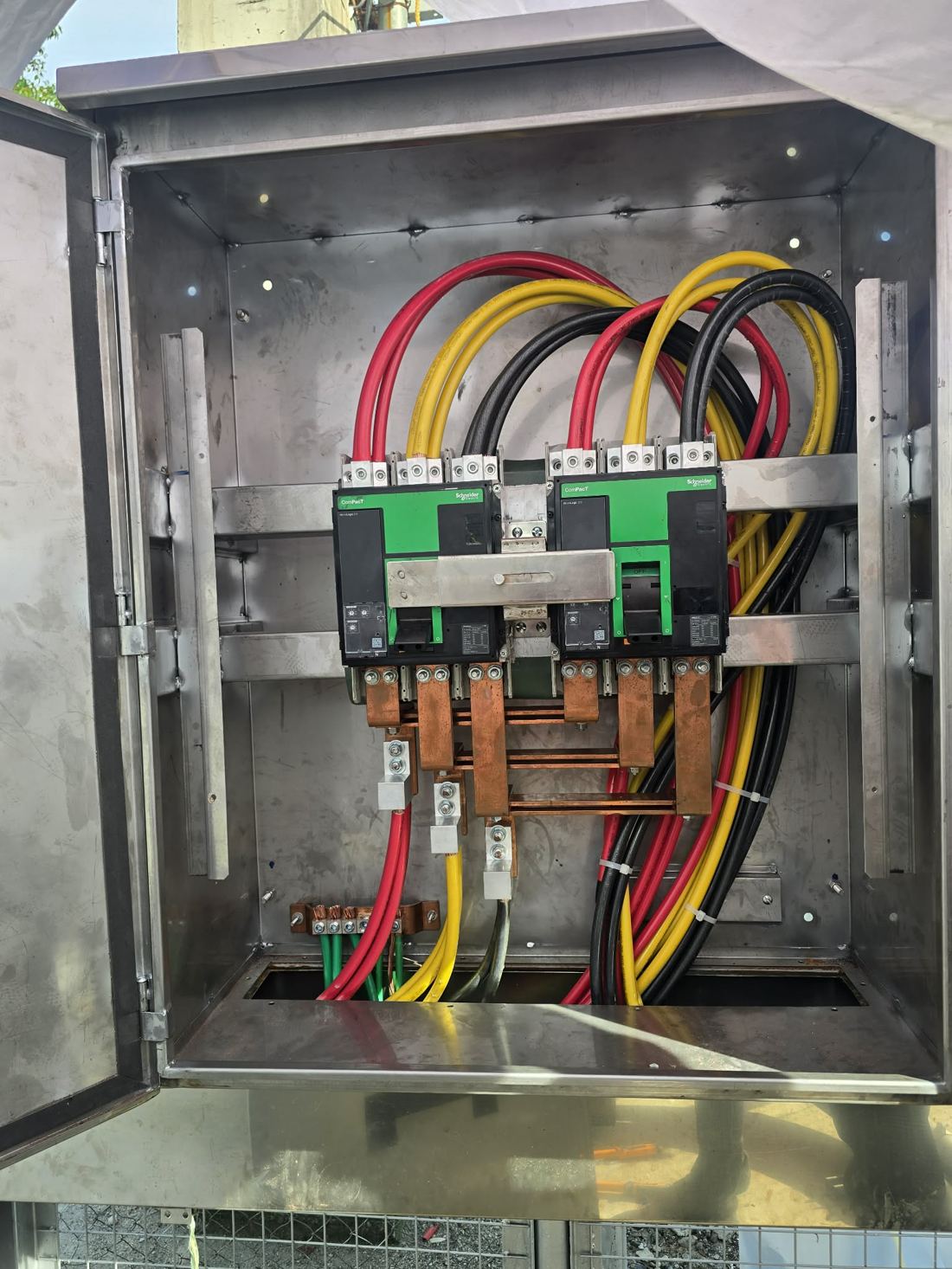 Outdoor Schneider ComPacT breaker enclosure