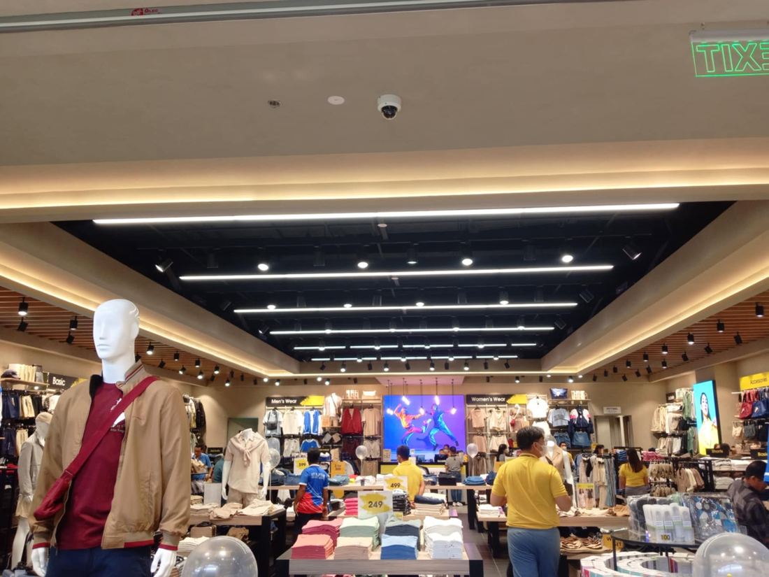 Surplus store ceiling and lighting